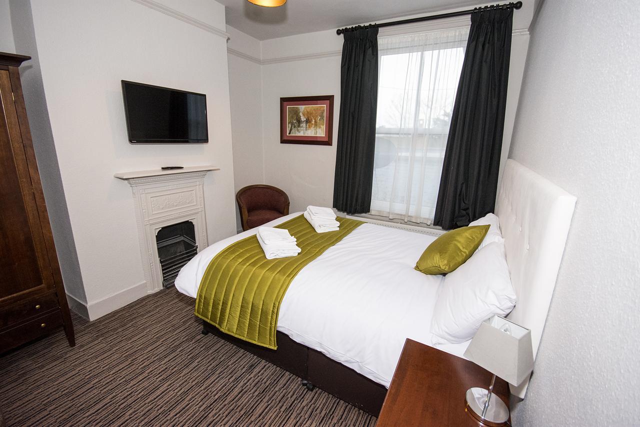 Fryatt Hotel & Bar Parkeston ภายนอก รูปภาพ